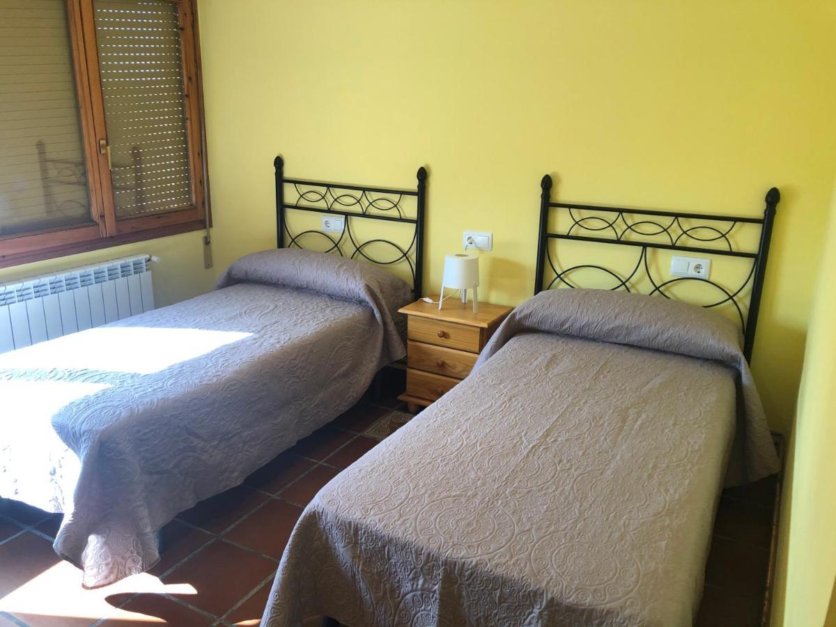 Bar Hostal Torralba De Los Sisones 外观 照片